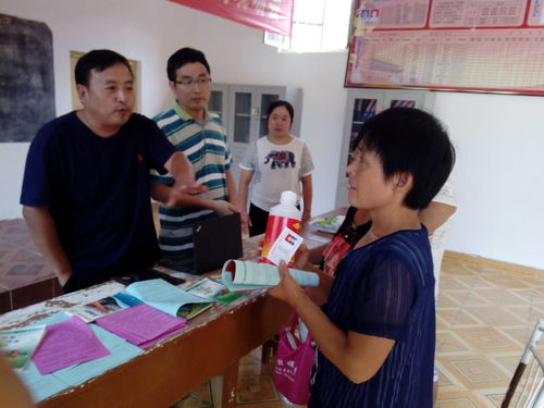 科技助力精準(zhǔn)扶貧，畜牧技術(shù)交流現(xiàn)場(chǎng)會(huì)在縣召開