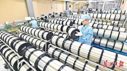 武漢光通信設(shè)備制造崛起之路 光纖光纜銷量全球第一、激光設(shè)備制造國內(nèi)領(lǐng)先的秘訣