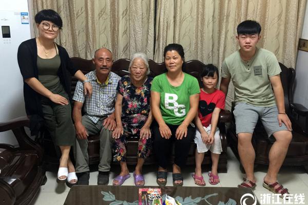 平陰玫瑰數字化轉型之路卓有成效 &ldquo;云&rdquo;上綻放興旺市花經濟