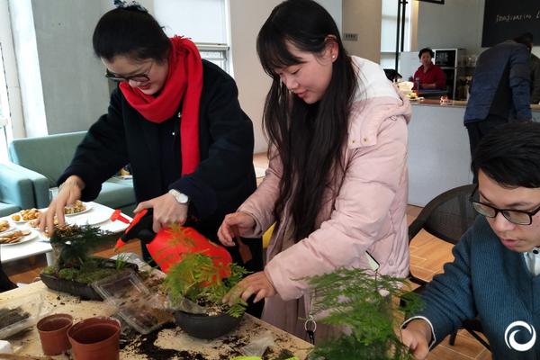 從斜杠電工到管理者的練級之路