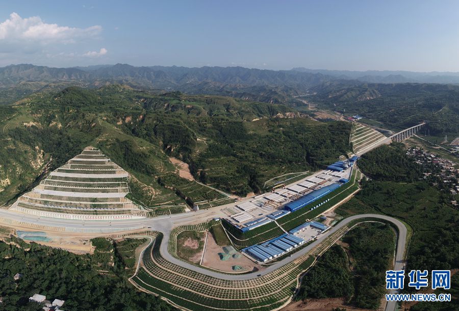 南方電網：預計到2025年可支撐新增1億千瓦以上新能源的接入和消納