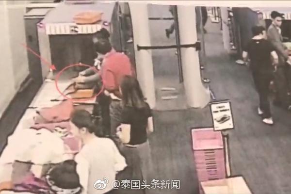 潘石屹攝影作品：章澤天